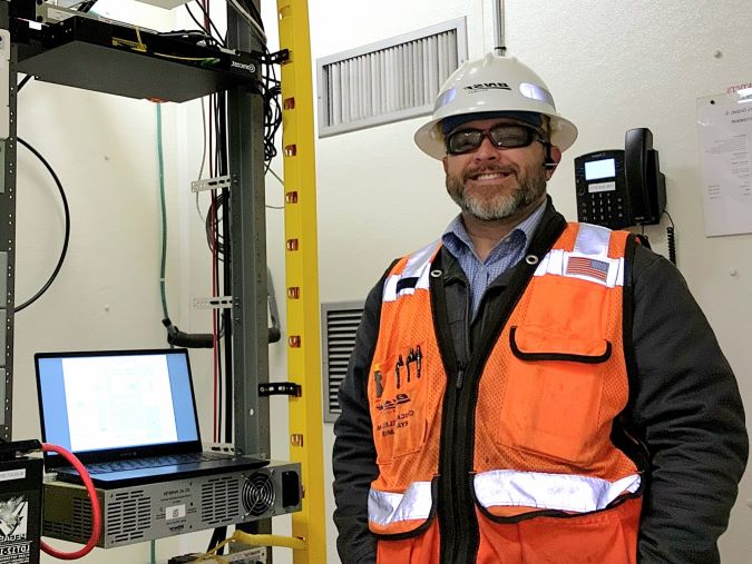Ryan Holmes at BNSF’s Downer’s Grove microwave site in Illinois. Ryan Holmes at BNSF’s Downer’s Grove microwave site in Illinois.